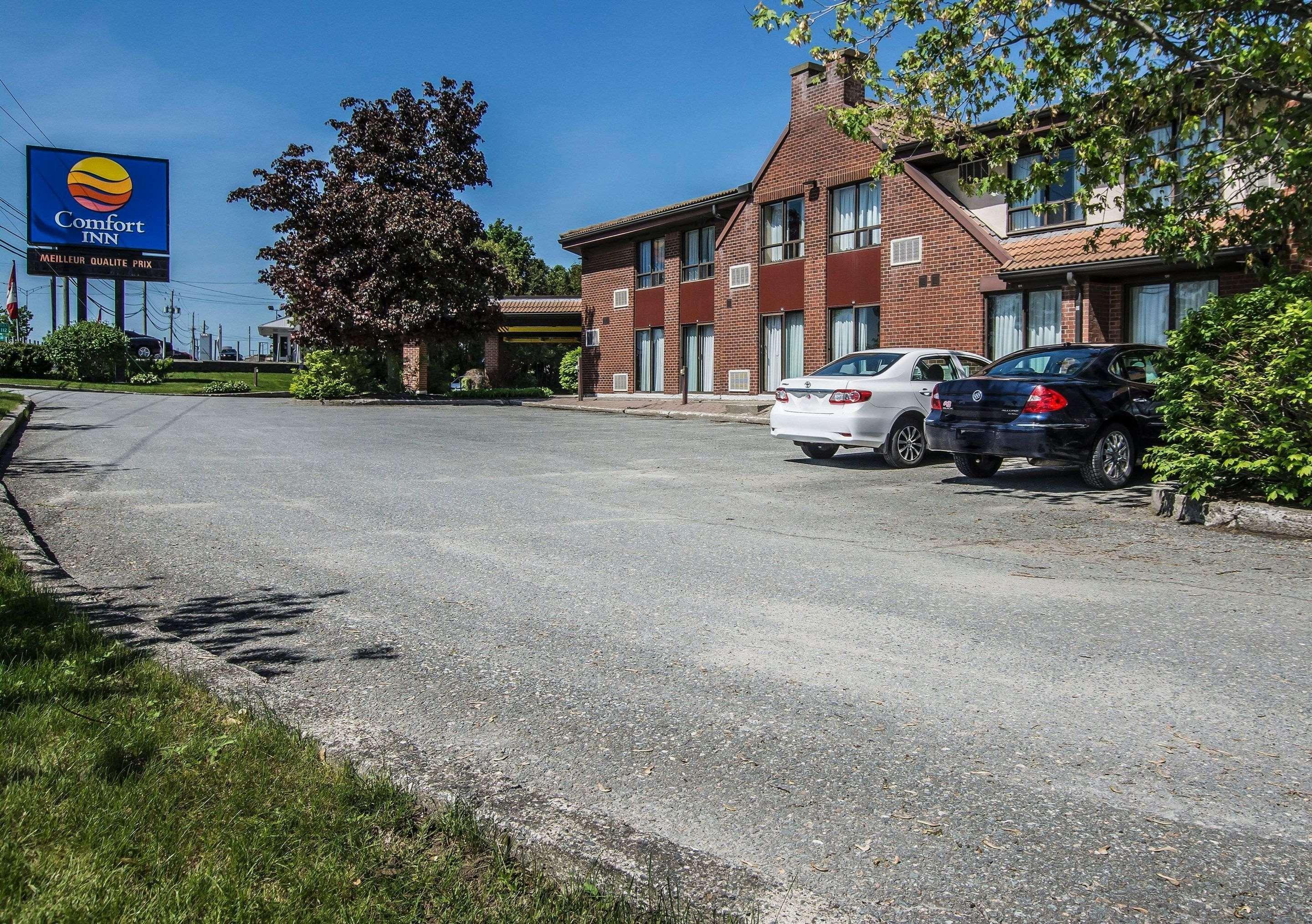 Comfort Inn Sherbrooke Exterior photo