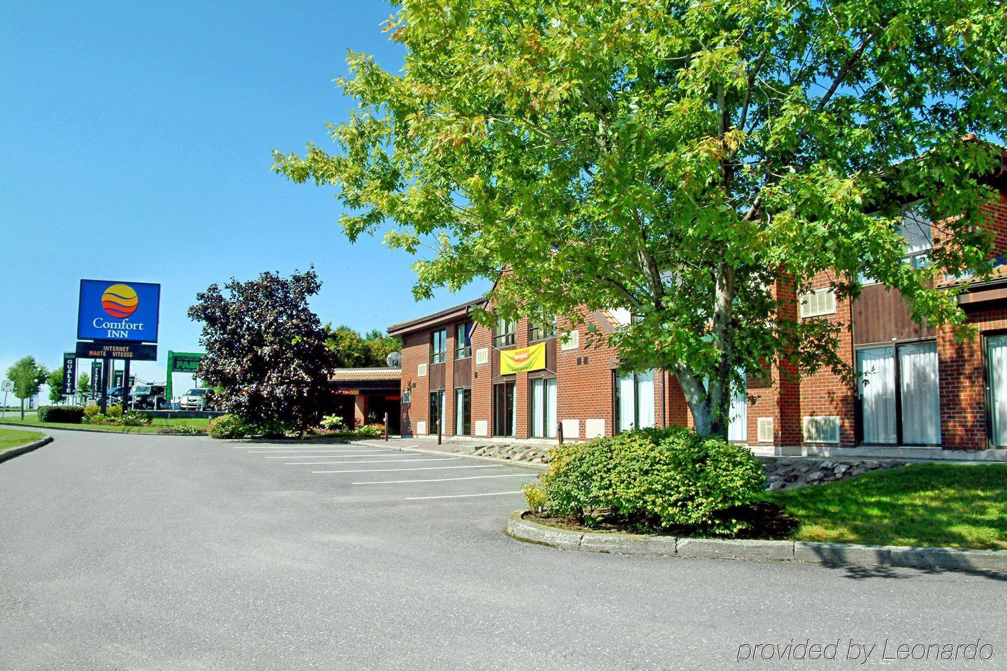 Comfort Inn Sherbrooke Exterior photo